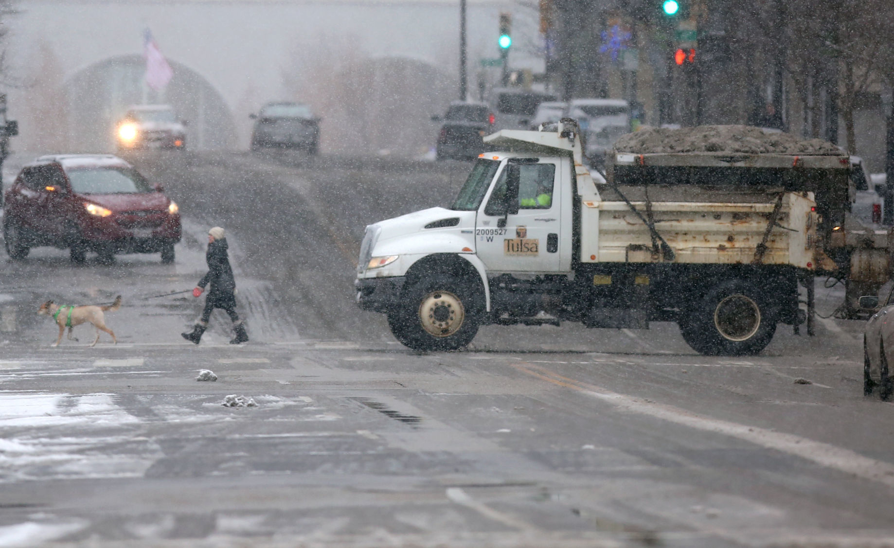 Snow falls on Tulsa area, northeast Oklahoma